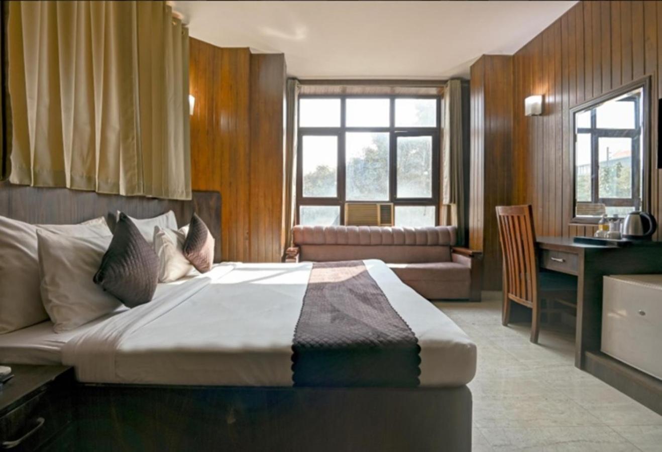 Fabhotel Prime The Rivlet Mg Road Gurgaon Exterior photo